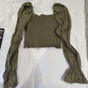 Green puffy sleeve top, NEVER WORN
